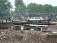 Msuri urgente de consolidare a podului de la Roznov